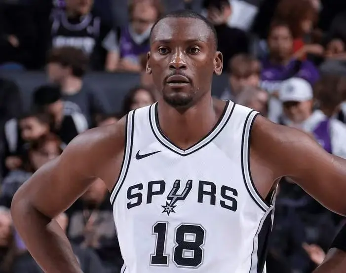 退役, 球员选项